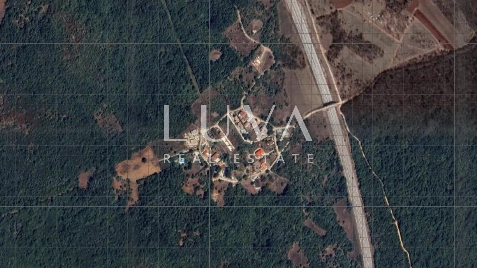 Istra, Poreč, građevinsko zemljište 926m2 na prodaju - cover