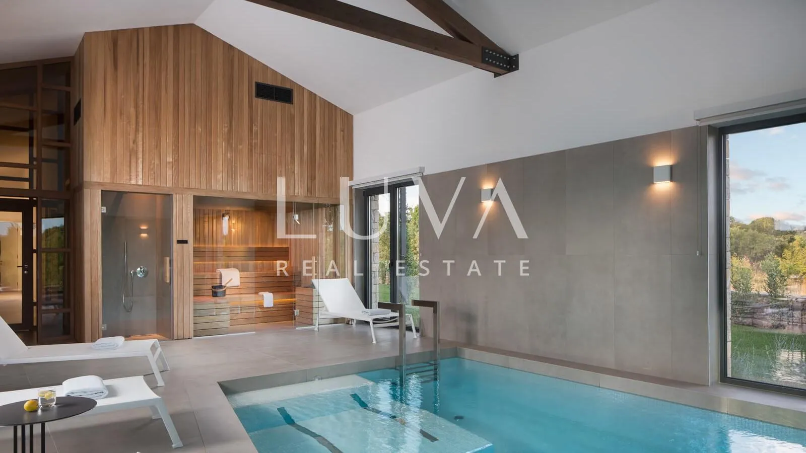 Istra, Bale, luksuzna vila s 3 bazena i wellnessom na prodaju - cover