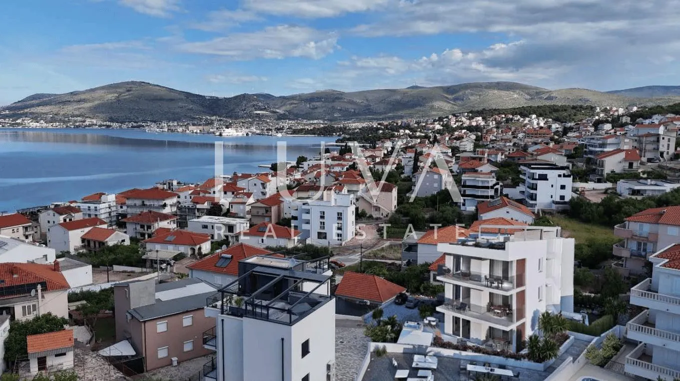 Čiovo, Trogir, luksuzni apartman 101 m2 u blizini mora - cover