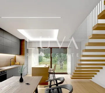 Biograd na Moru, Kakma, vila s bazenom i dva odvojena stana - cover