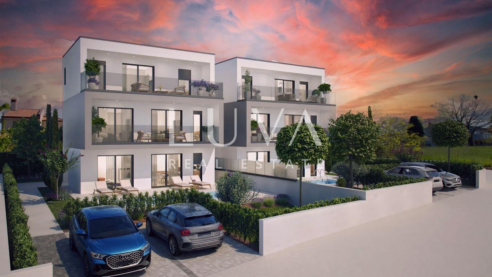 Poreč, luksuzna kuća s pogledom na more na prodaju - cover