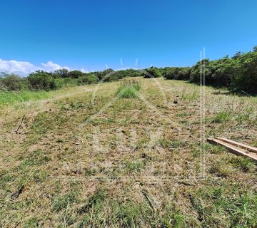 Građevinsko zemljište pravilnog oblika, pov. 940 m2, Zadar (Bokanjac) - cover