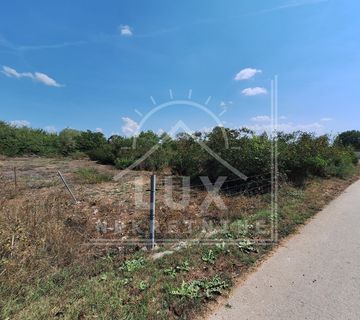 Građevinsko zemljište pravilnog, gotovo pravokutnog oblika, pov. 2178 m2, Briševo kraj Zadra - cover