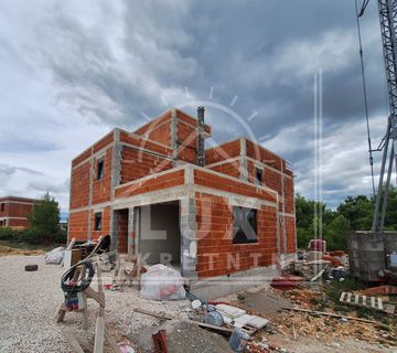 Samostojeća vila s bazenom, katnica, Vrsi (Mulo) - cover