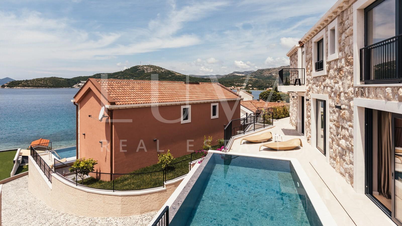 luxury-real-estate-villa-for-sale-dubrovnik-croatia-luva-real-estates_17_crop_watermark_16_1706184875