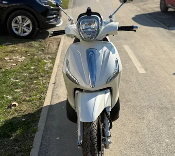 PIAGGIO BEVERLY 350 ST - cover