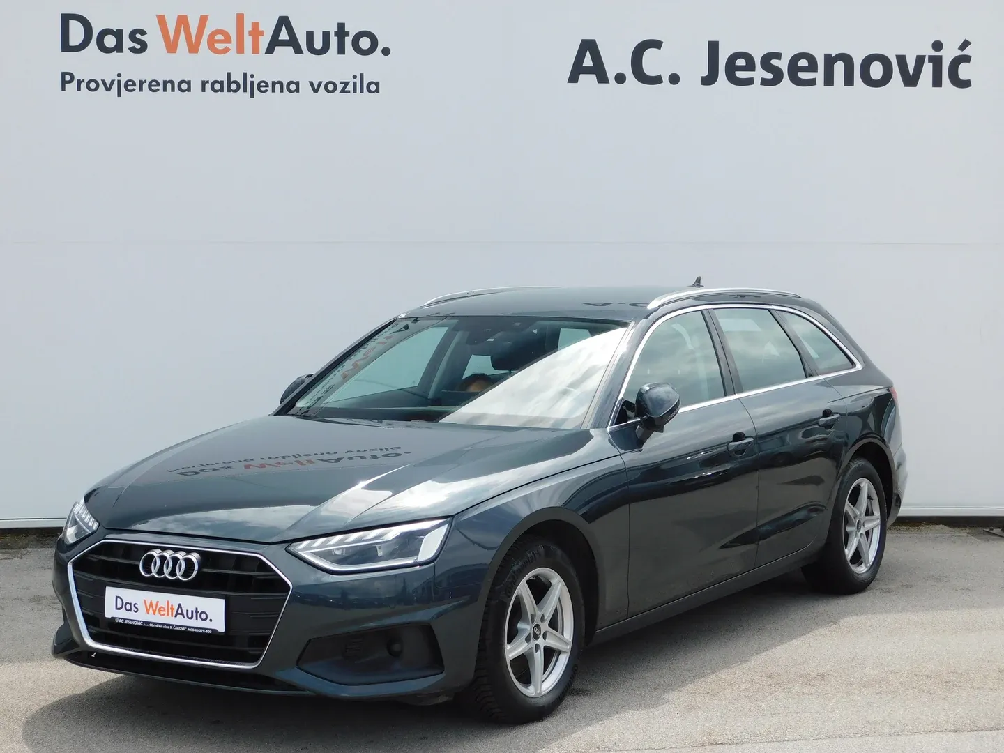 Audi A4 Avant 30 TDI S tronic - cover