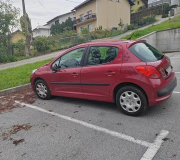 Peugeot 207 - cover