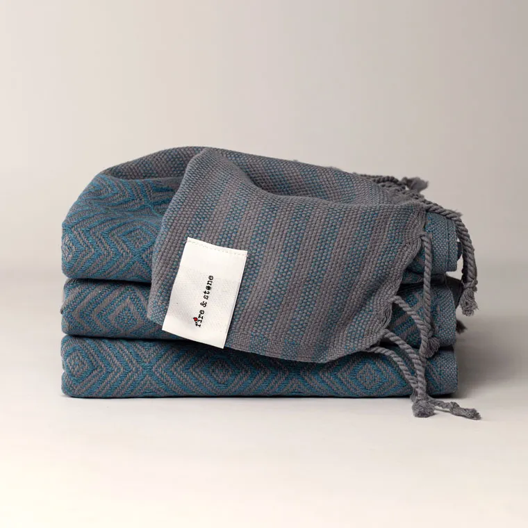 Peshtemal Adamantem, Lazur - cover