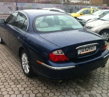Jaguar S-Type 2.5 V6 AUTOMATIK - cover