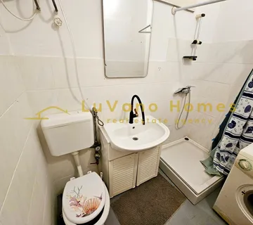 Rijeka, Centar - Prostrani poslovni prostor 77m2, sa 3 sobe u centru - cover