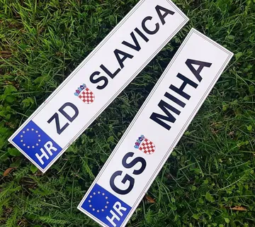 Registracija s natpisom po želji (plastična) - cover