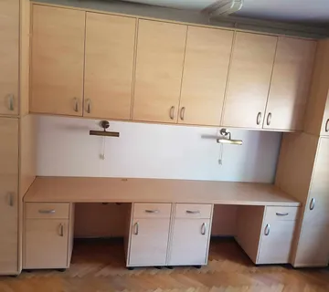 Ormar s radnim stolom - cover