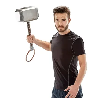 Marvel Legends Series: Thor – Mjolnir Hammer Replica - cover