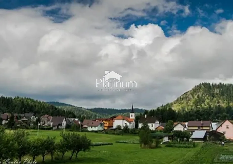 Čabar,Tršće šuma s temeljima kuće na parceli - cover