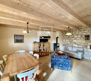 SVETI LOVREČ, RENOVIRANA KAMENA KUĆA U NIZU - cover