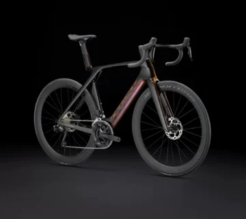 Bicikl Trek Madone SLR 6 Gen 7 2024 Axinite Flip Black - cover