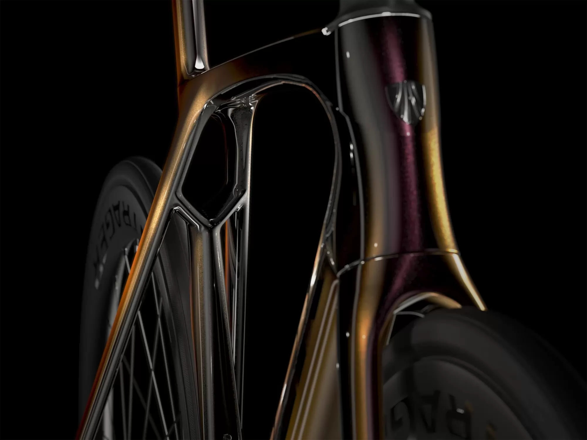 madone-slr-7-gen-7-axs-2024-axinite-flip-black-37549-1701687046248