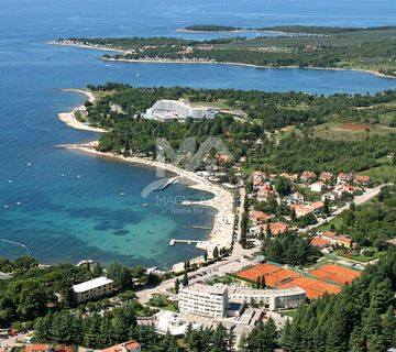 SJAJNA PARCELA POREČ 270 METARA OD MORA - cover