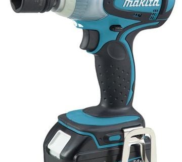 MAKITA AKU UDARNI ODVIJAČ DTW251RMJ - 2x18V/4Ah - 230 Nm - 1/2" - cover