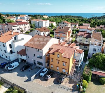 KUĆA ROVINJ, 3 APARTMANA, 400M2, POGLED NA MORE - cover