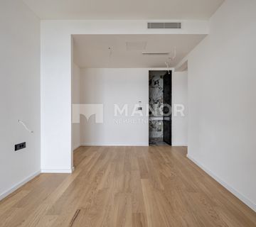OPATIJA, CENTAR - Penthouse s pogledom na more i krovnom terasom s bazenom - cover
