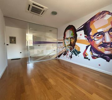 RIJEKA, STROGI CENTAR - Poslovni prostor, 150 m2 - cover