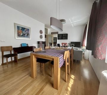 RIJEKA, CENTAR - Dvoetažni 3S+DB stan, 160 m2, novija gradnja, lift - cover