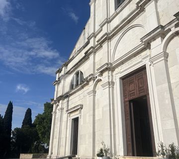 ISTRA, ROVINJ - Stan za renovaciju u samom centru - cover