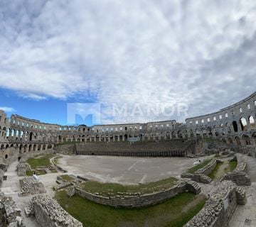 PULA, CENTAR - 3S+DB stan u neposrednoj blizini Arene - idealno za investiciju - cover
