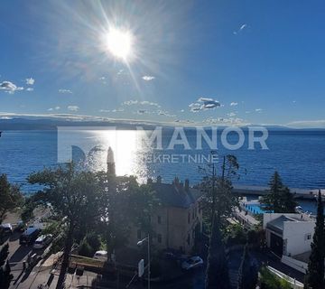 OPATIJA, CENTAR - 3S+DB stan u prekrasnoj vili s pogledom na cijeli Kvarner, 15 m od mora, moguća zamjena - cover