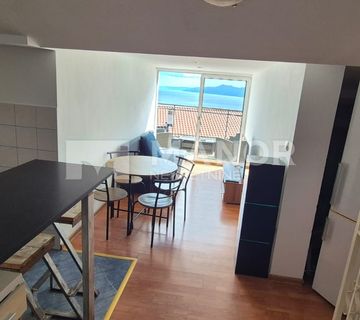 RIJEKA, HOSTI - Dvoetažni 4S+DB stan za najam, 8-10 osoba - cover