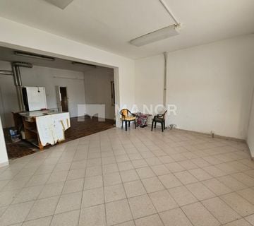 BAKAR, KUKULJANOVO - Samostojeća kuća na 4 etaže s okućnicom, 680 m2 - cover