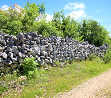 OTOK KRK, SKRBČIĆI - Poljoprivredno zemljište, 7350 m2  - cover