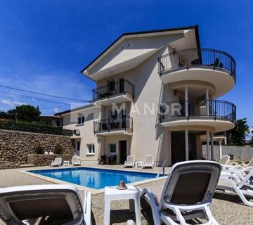 OPATIJA, IKA - Villa s apartmanima, bazenom i pogledom na more - cover