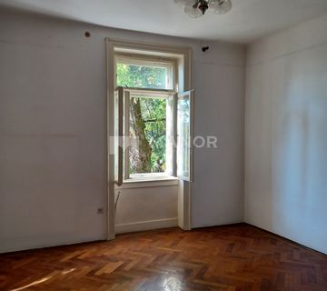 OPATIJA, CENTAR - Dvoetažni 5S+DB stan u austrougarskoj vili 50 m od mora - cover