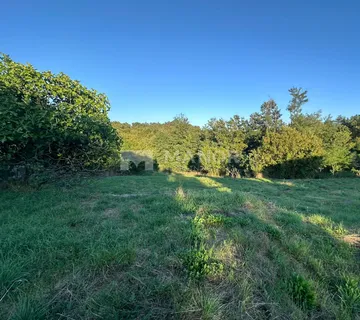VIŠKOVO- Samo kod nas! Građevinsko zemljište 1300m2 - cover