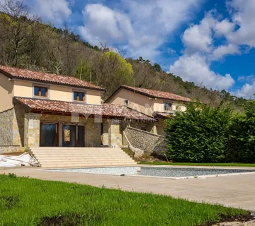 OPATIJA, POLJANE - Luksuzna villa s okućnicom i bazenom - cover