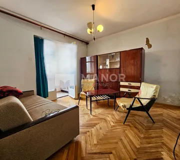RIJEKA, DONJA VEŽICA - 2S klasični stan, 48 m2, lift, pogled - cover