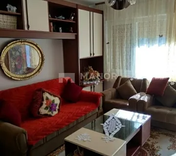 BROD MORAVICE - Kuća površine 175 m2 s dvorištem - cover