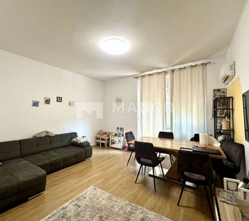 RIJEKA, VOJAK - Adaptiran 2S+DB stan, nova fasada, 2.kat - cover