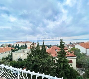 CRIKVENICA - Samostojeća kuća s 11 apartmana,435 m2 - cover