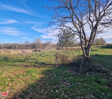 ISTRA, VREĆARI, GRAĐEVINSKO ZEMLJIŠTE, 570 M2 - cover