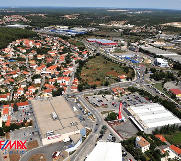 ISTRA, PULA, GRAĐEVINSO ZEMLJIŠTE BLIZU GRADA, 460 M2 - cover