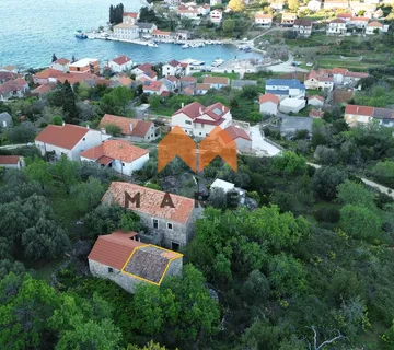 Stara Kamena Kuća Za Obnovu -Odlična Prilika - Luka, Sali