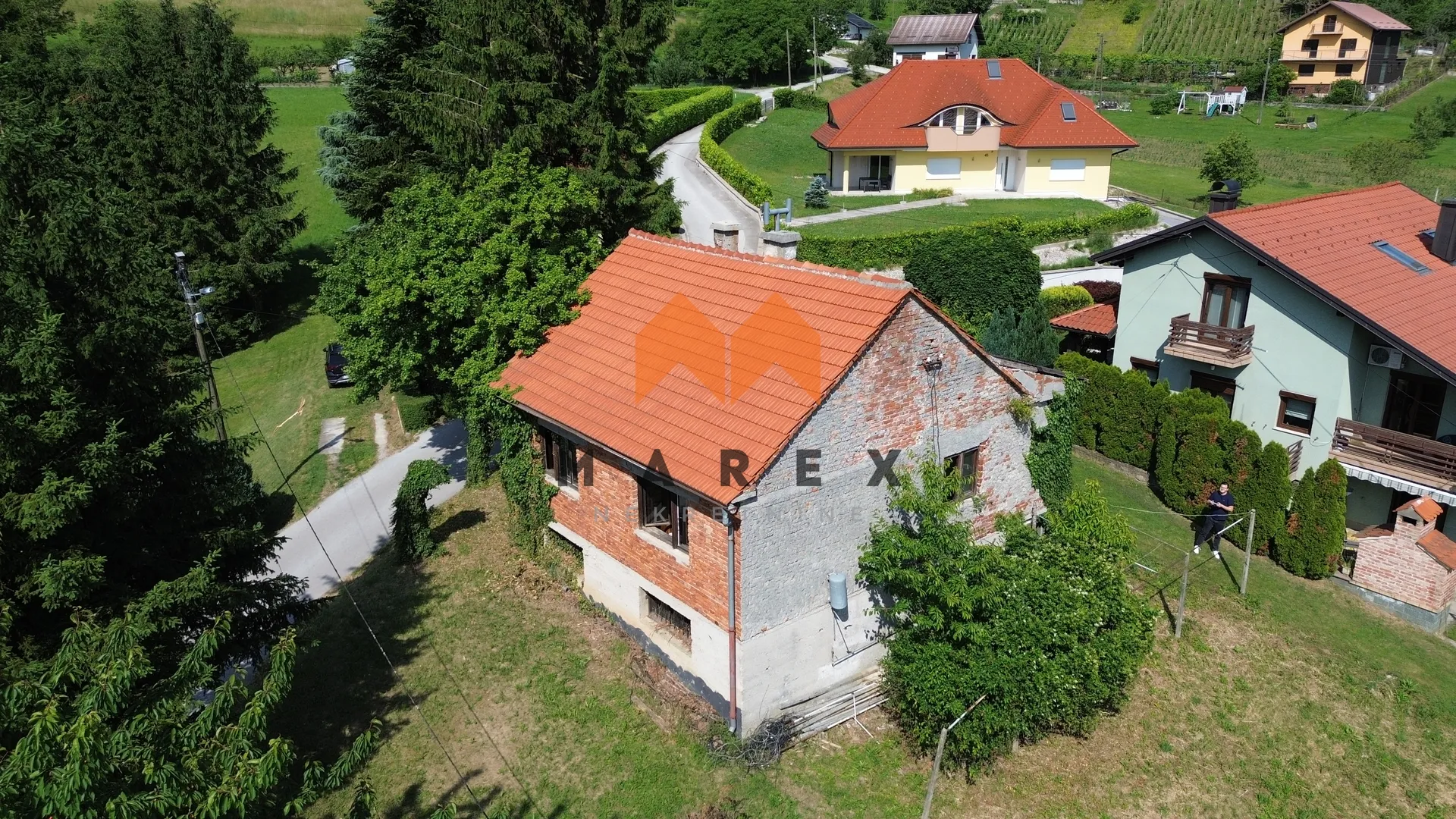 KUĆA NA TOP LOKACIJI-KRAPINA - cover