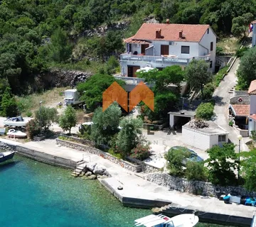 Top Lokacija-Kuća Uz More Sa 4 Apartmana I 1 Studio - Zaglav, Sali