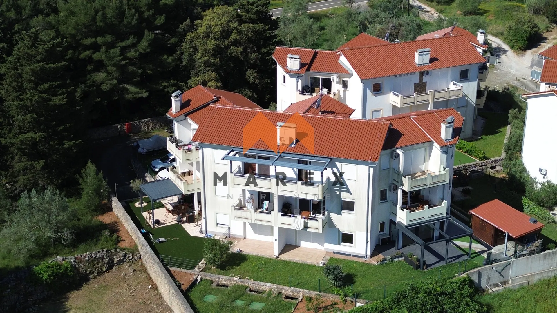 APARTMAN,VAŠA OAZA NA OBALI SA NEPROCJENJIVIM POGLEDOM - cover