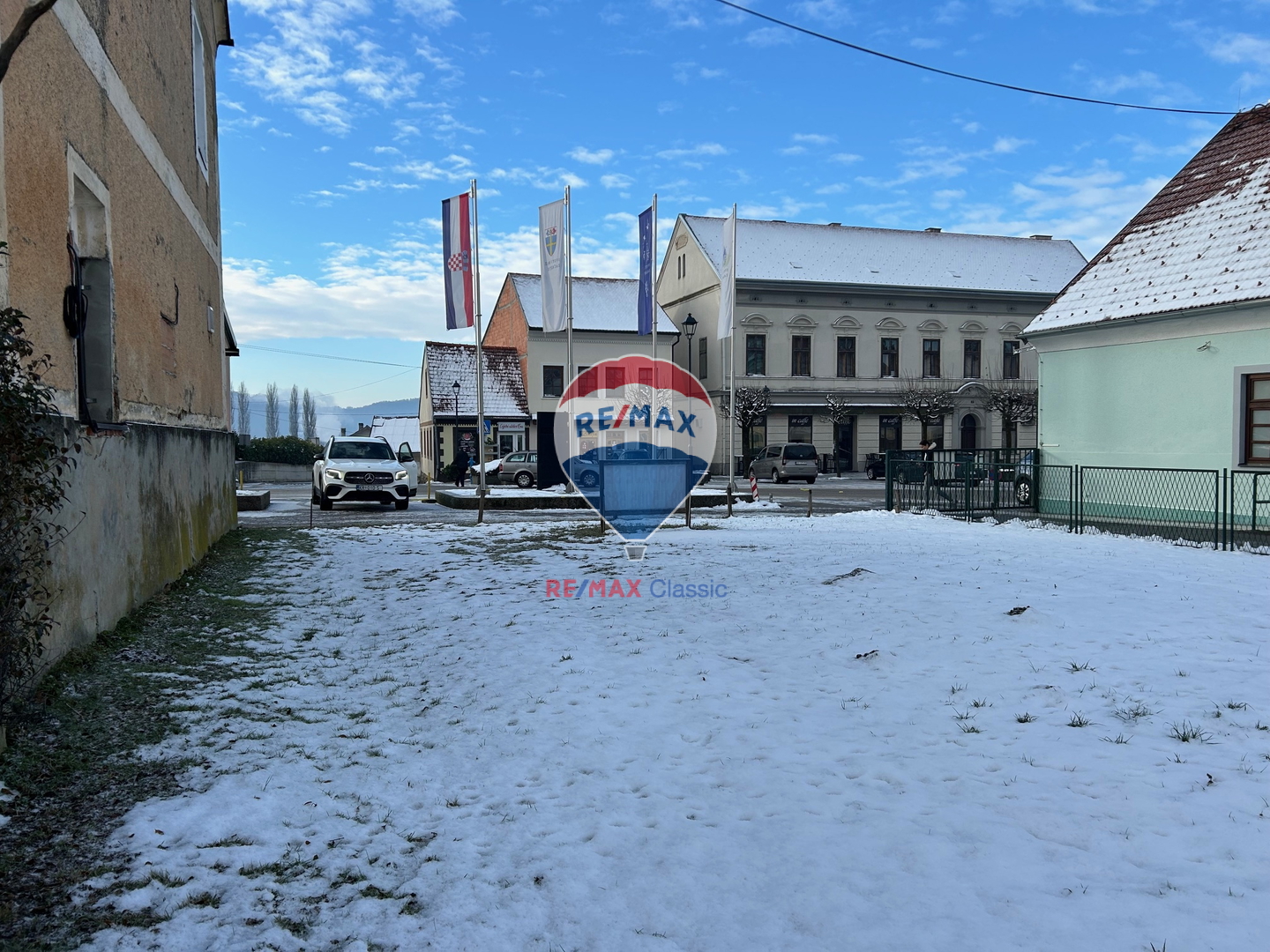 Građ. zemljište 700m2-Sv. Križ Začretje-CENTAR - cover