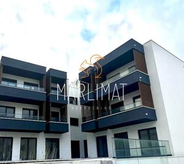 Apartman u Slatinama (otok Čiovo) 74m2 - BAZEN,POGLED NA MORE - cover